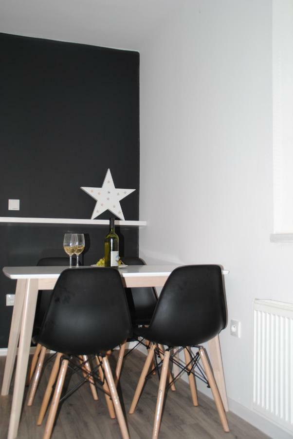 Ferienwohnung Apartman U Lesa Ratiskovice Exterior foto