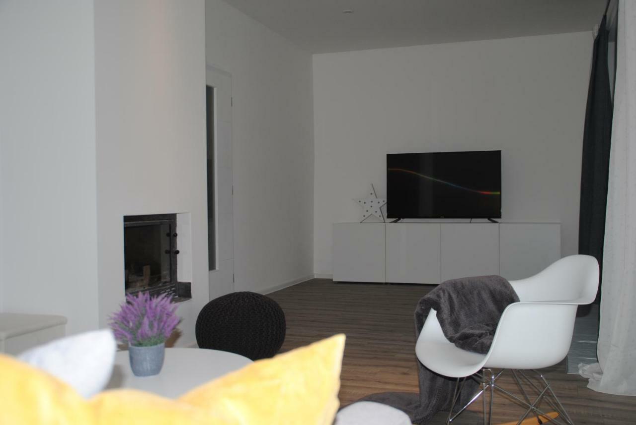 Ferienwohnung Apartman U Lesa Ratiskovice Exterior foto